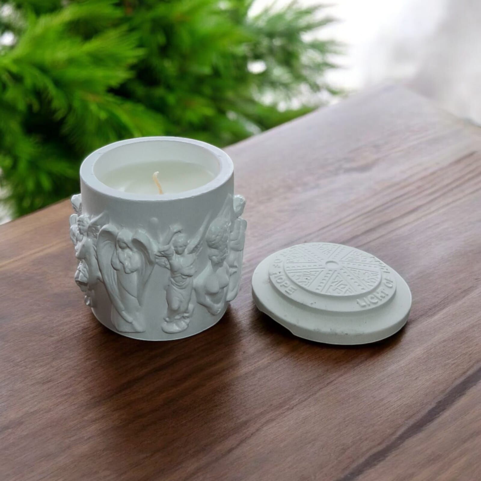 MELEK FİGÜRLÜ BEYAZ BETON MUMLUKTA SOYA MUMU
